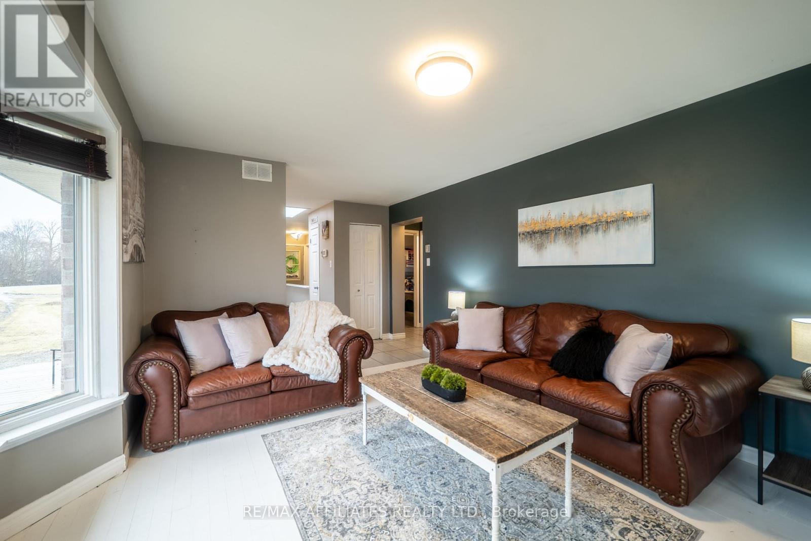 Photo 4 of 885 Townline Road, Elizabethtownkitley ON