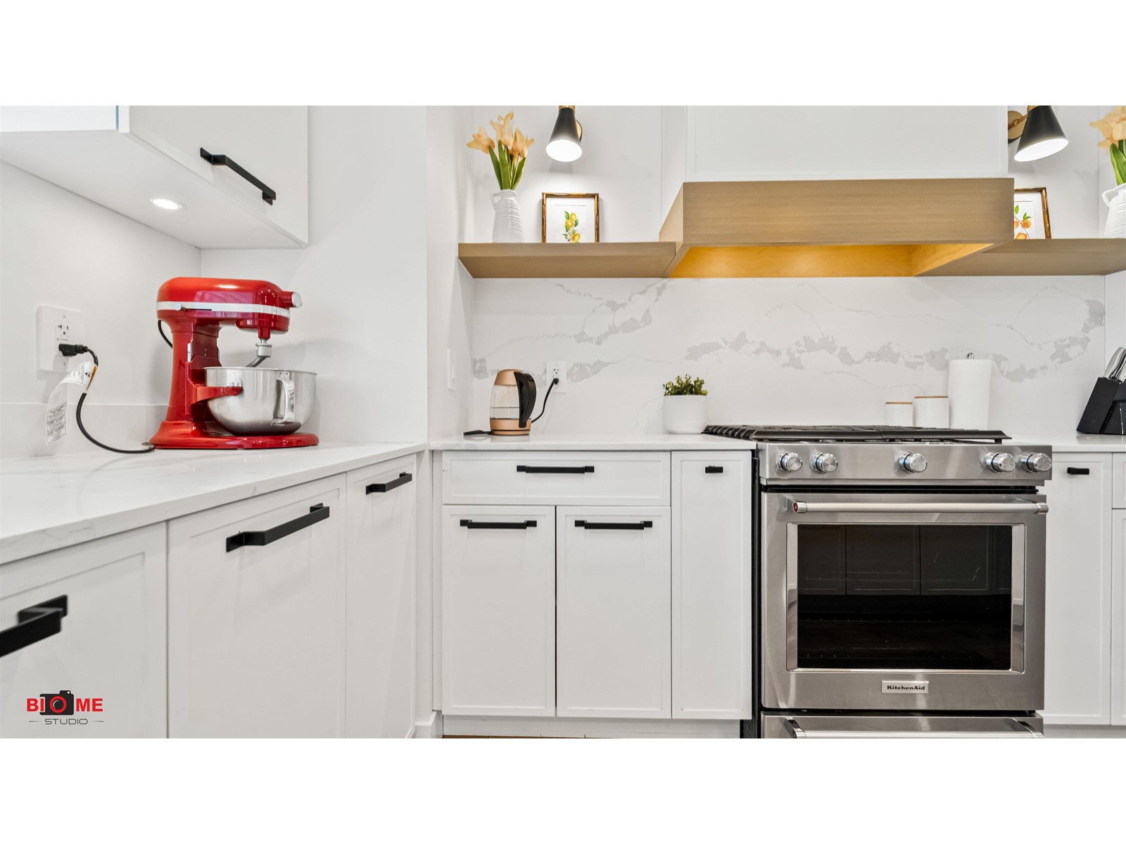 Photo 4 of 7495 197 Street, Langley BC