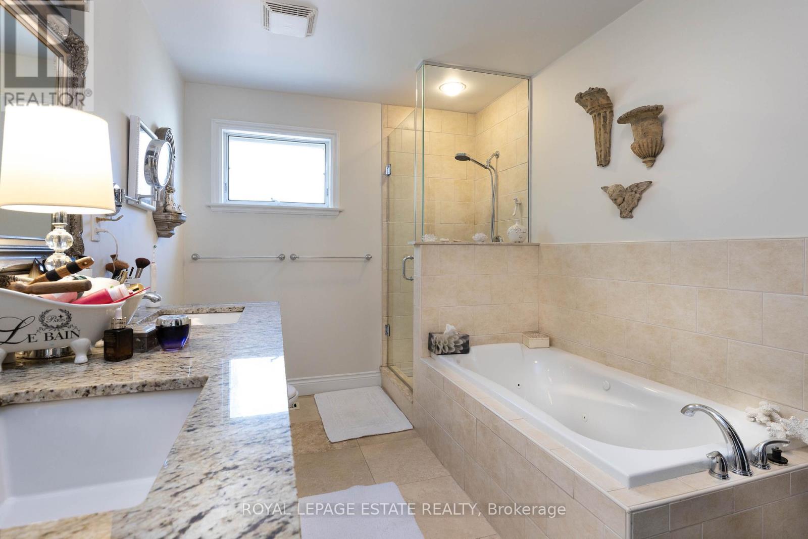 Photo 19 of 2184 Queen Street E, Toronto ON
