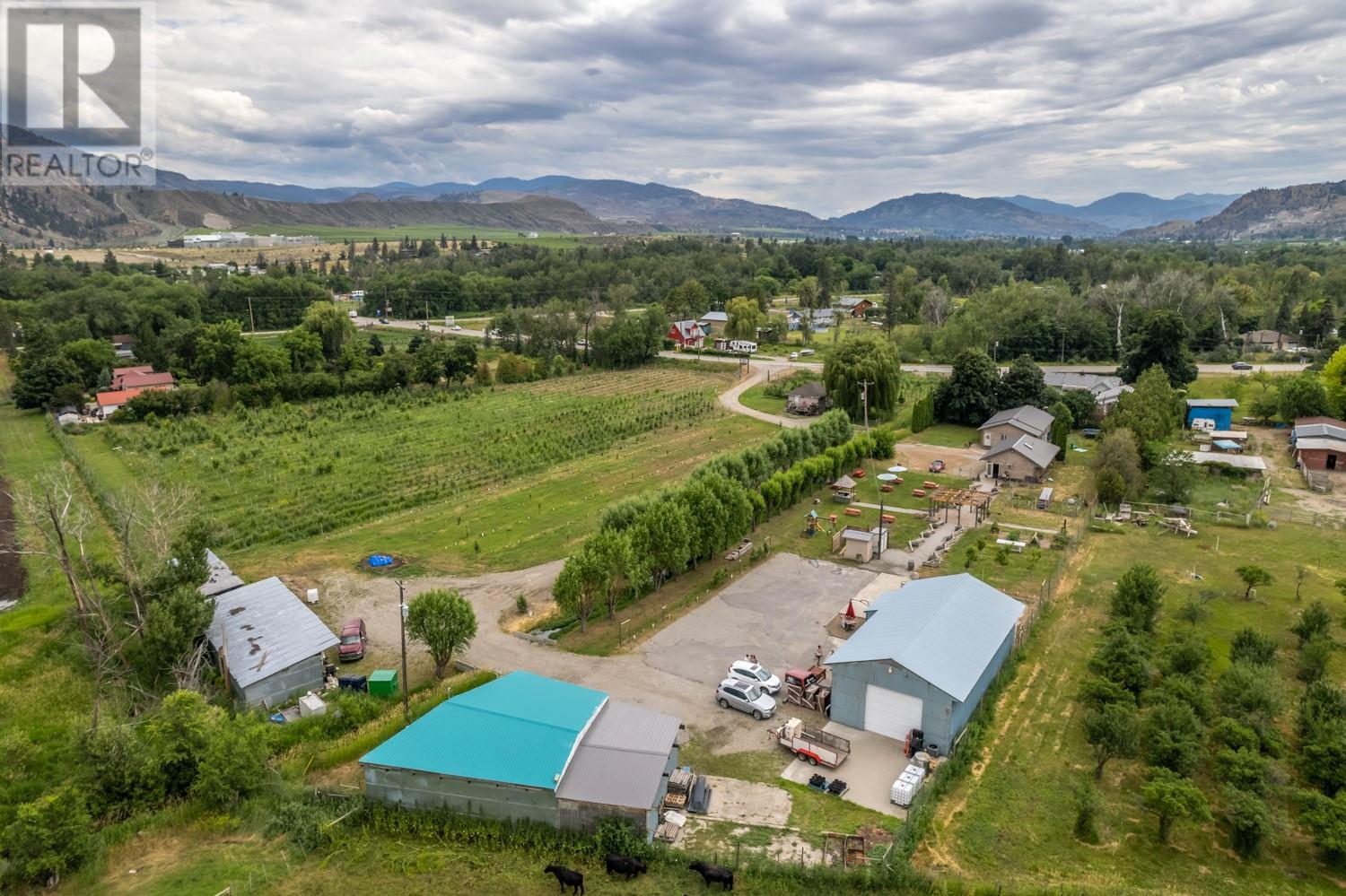 7952 97 Highway, Oliver