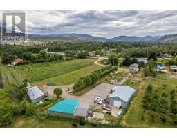7952 97 Highway, Oliver