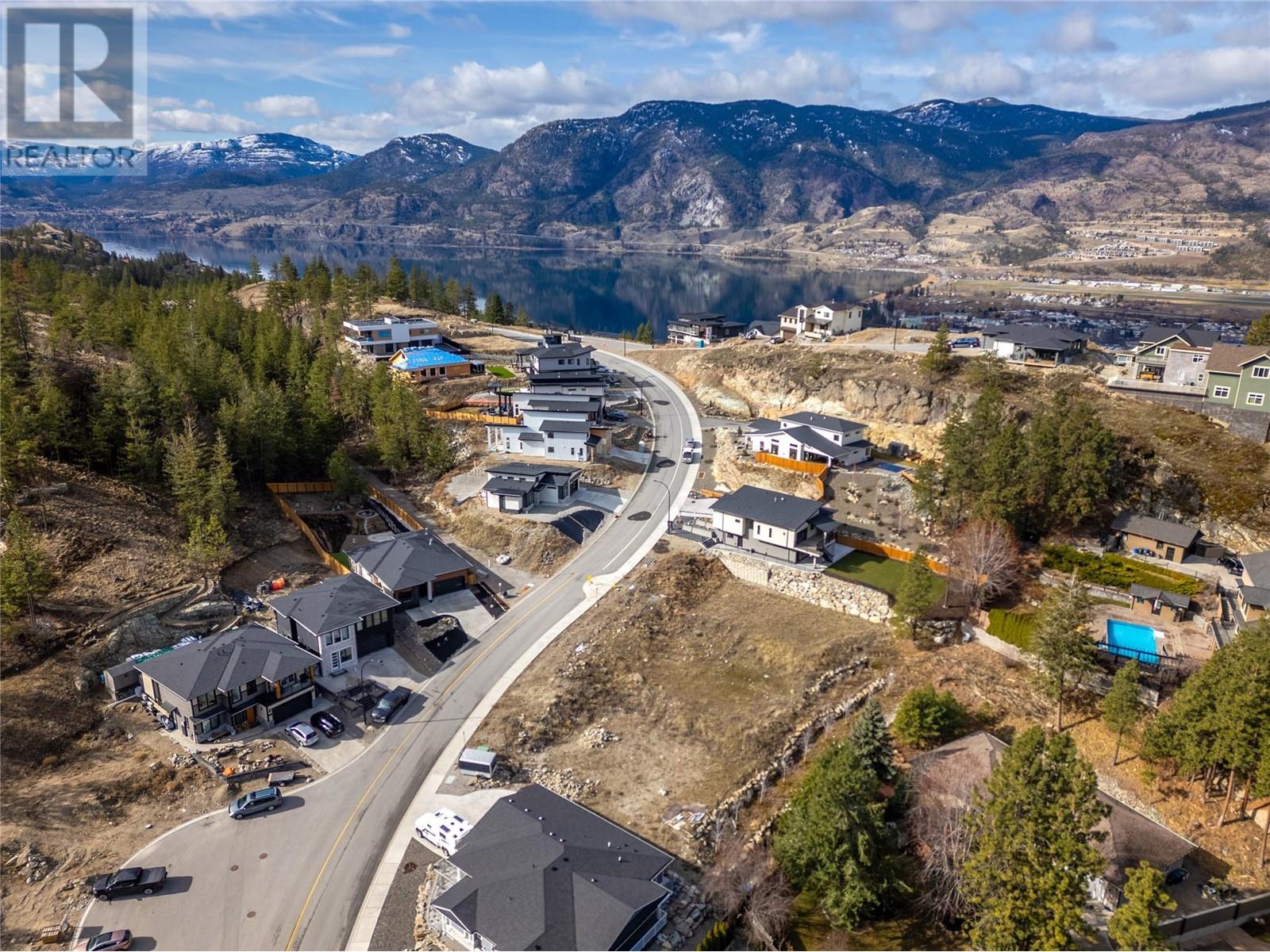 3255 Evergreen Drive, Penticton
