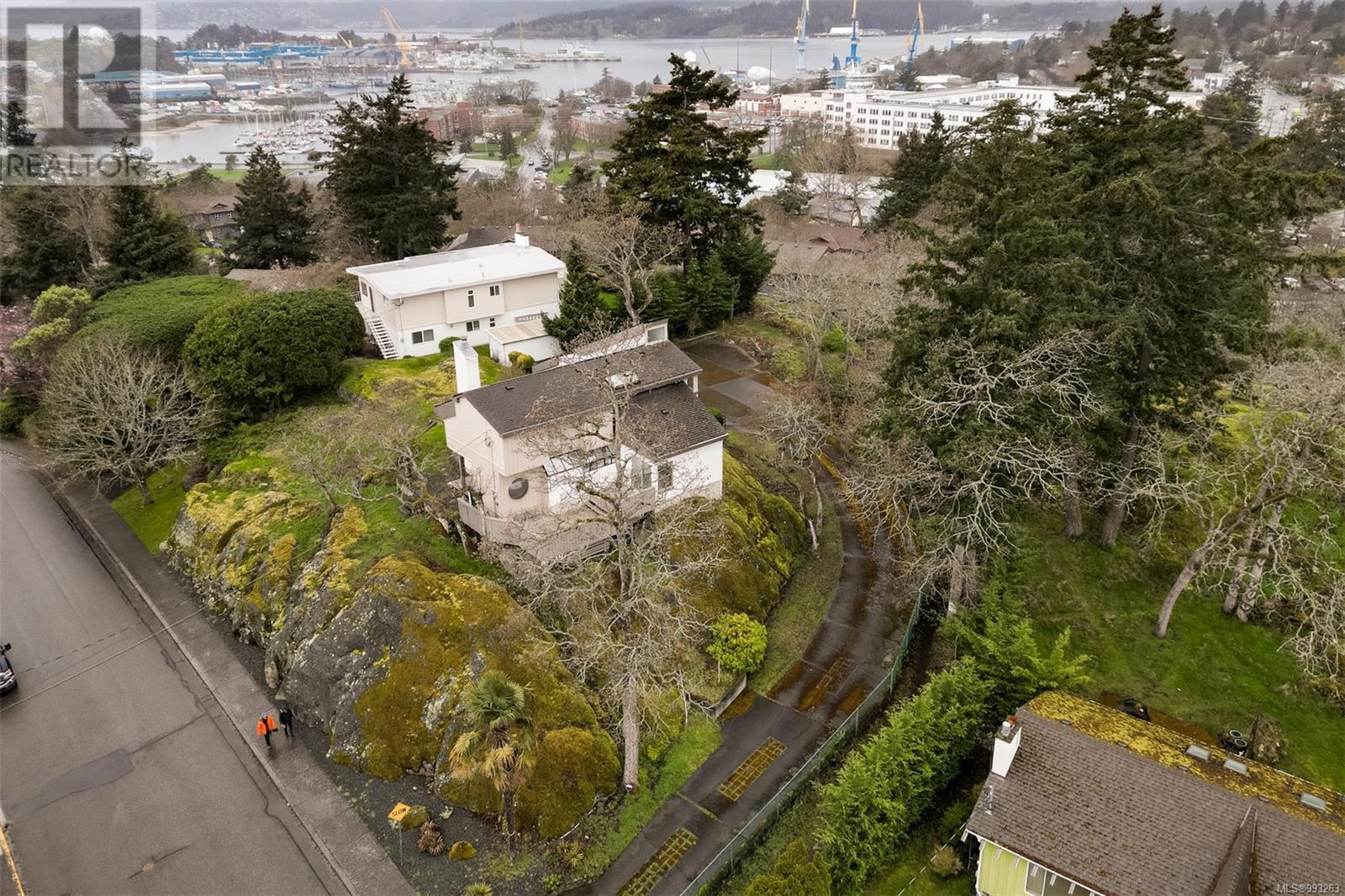 1291 Rockcrest Ave, Esquimalt