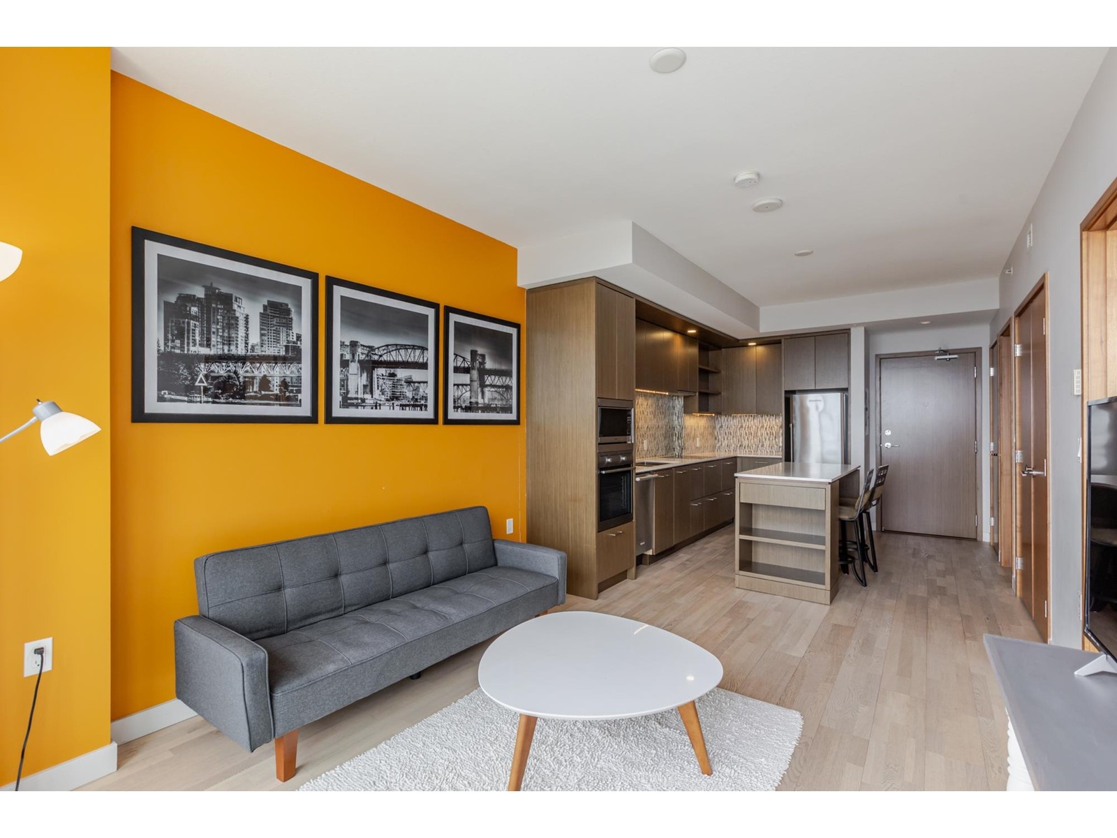 Photo 13 of 4004 13495 Central Avenue, Surrey BC