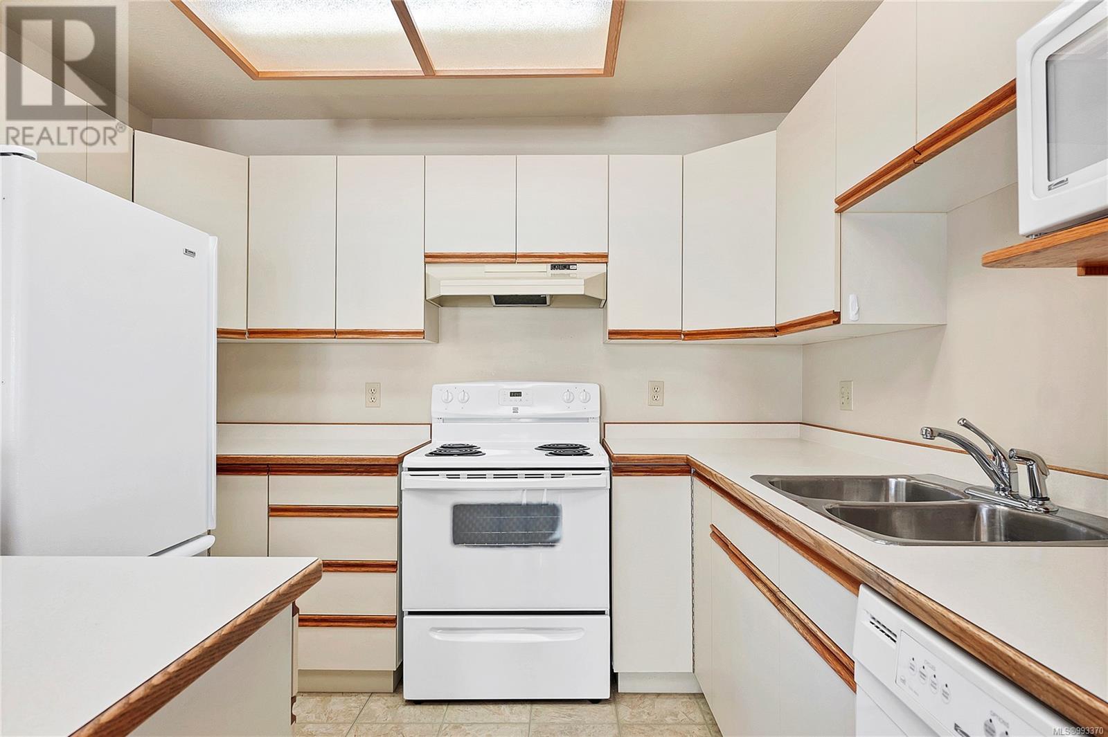 328 390 Island Hwy S, Campbell River real estate listing 993370