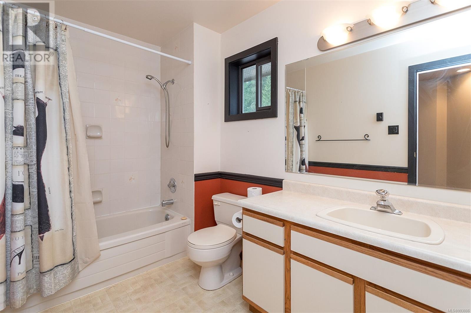 1559 Sawyer Rd, Langford real estate listing 993006