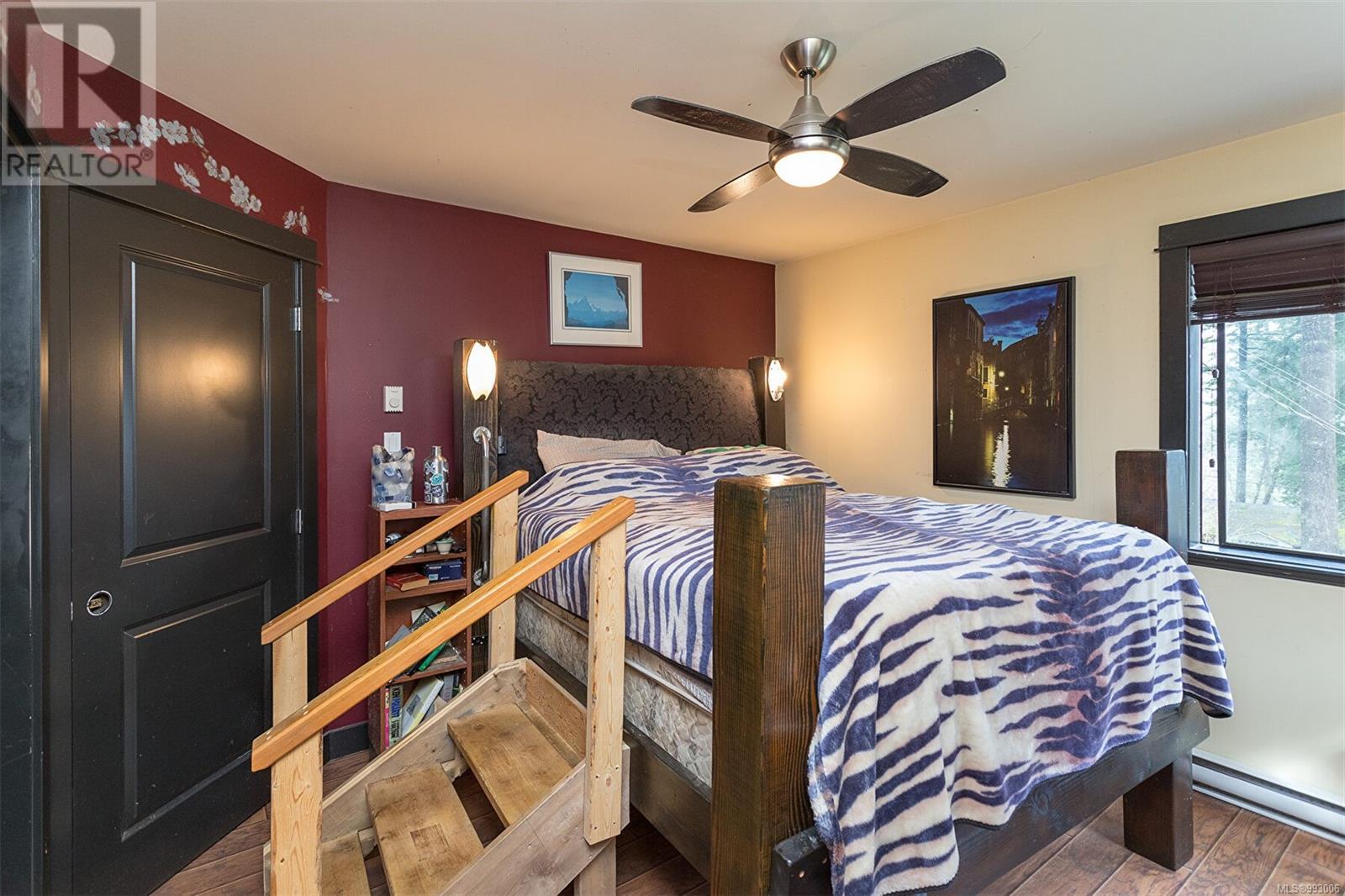 1559 Sawyer Rd, Langford real estate listing 993006