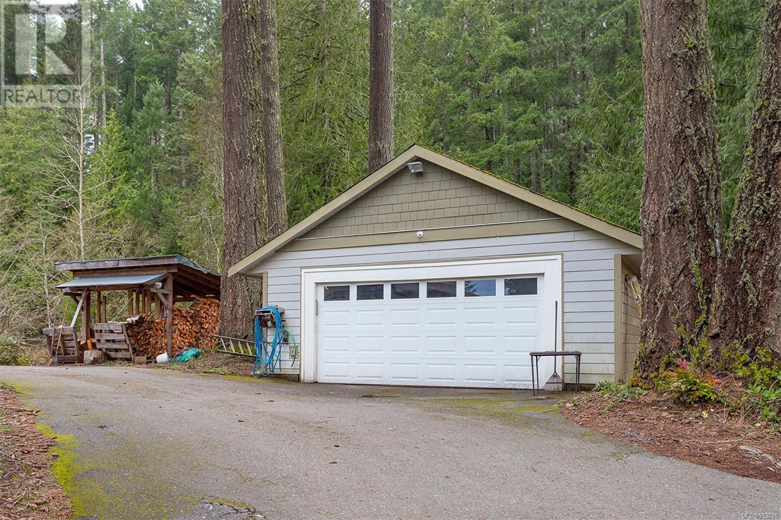 1559 Sawyer Rd, Langford real estate listing 993006