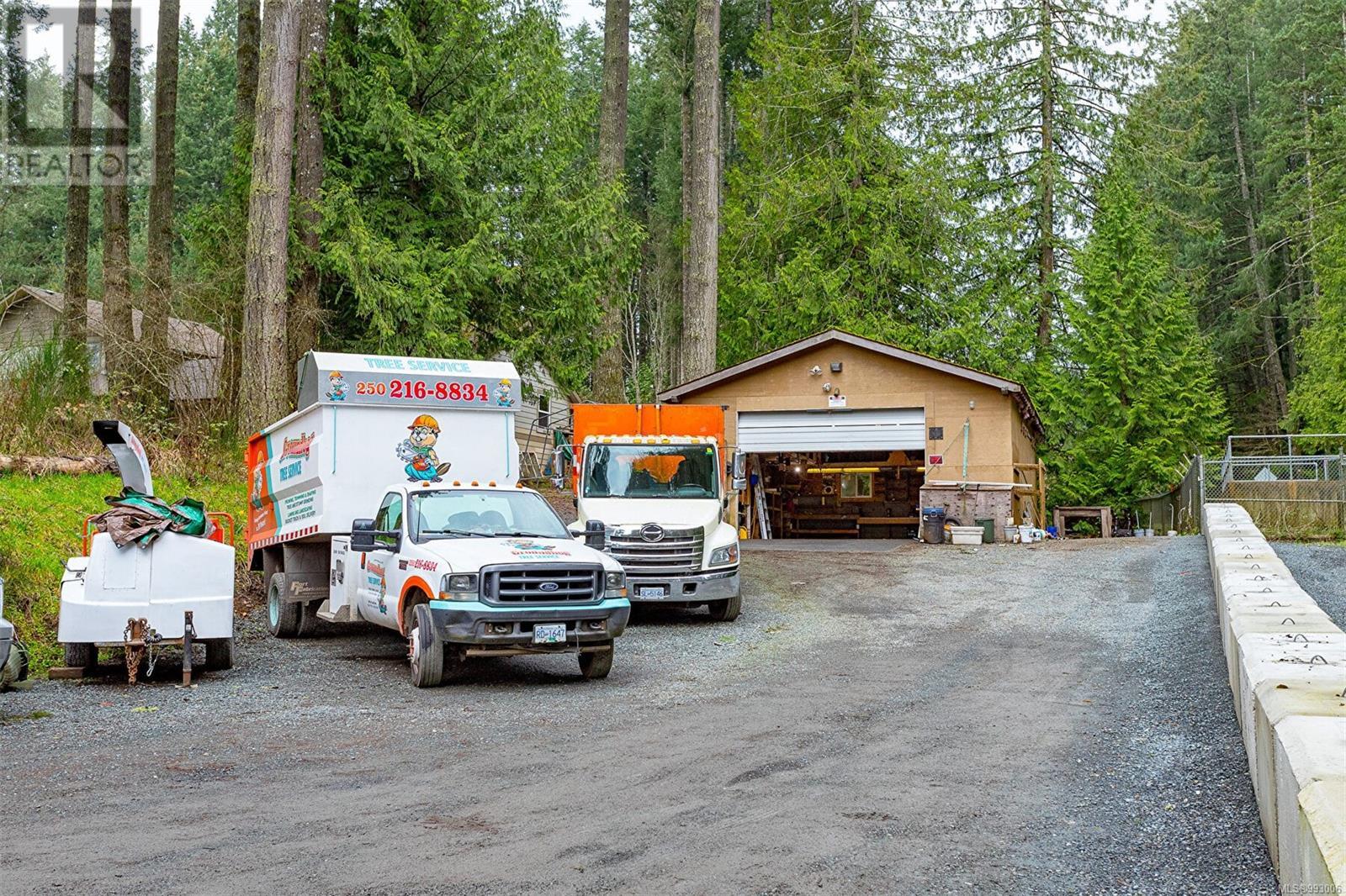 1559 Sawyer Rd, Langford real estate listing 993006