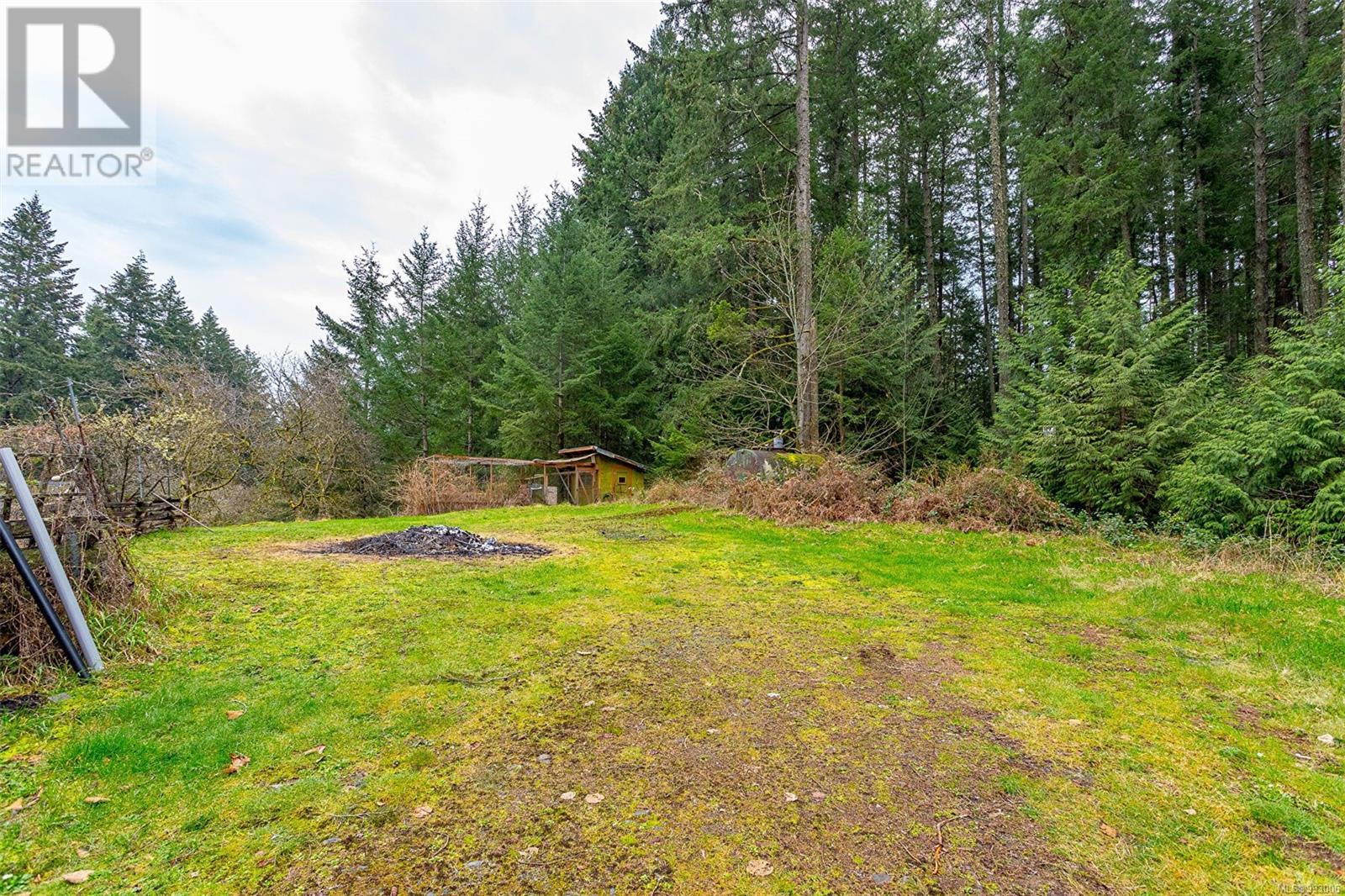 1559 Sawyer Rd, Langford real estate listing 993006