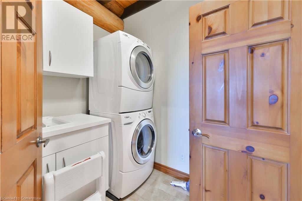 Photo 27 of 270 North Shore Boulevard E, Burlington ON