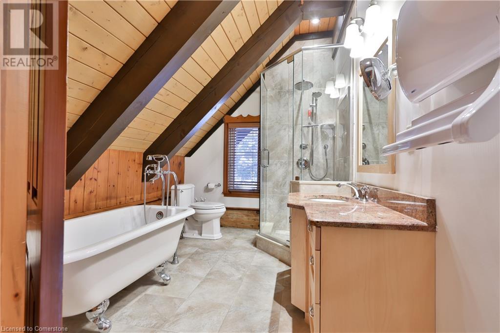 Photo 12 of 270 North Shore Boulevard E, Burlington ON