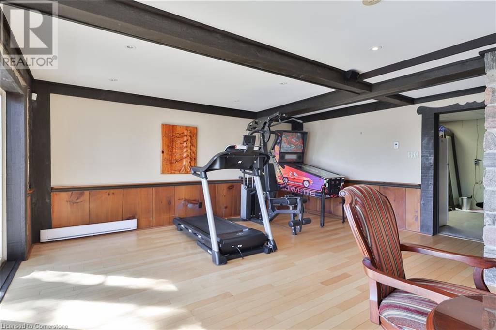Photo 10 of 270 North Shore Boulevard E, Burlington ON
