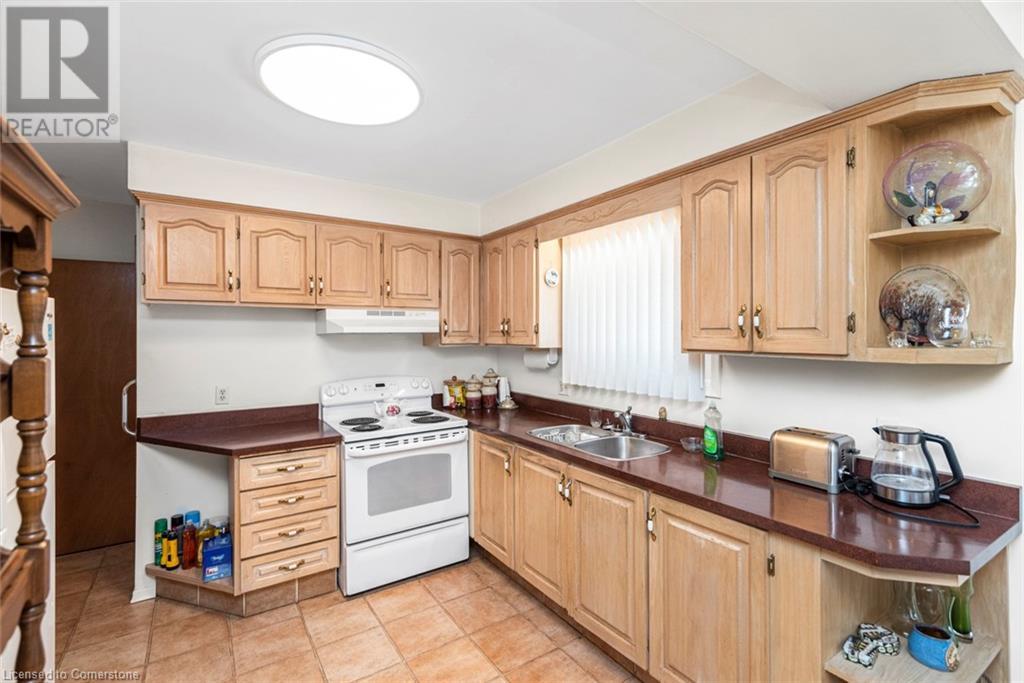 Photo 16 of 176 Walter Avenue S, Hamilton ON