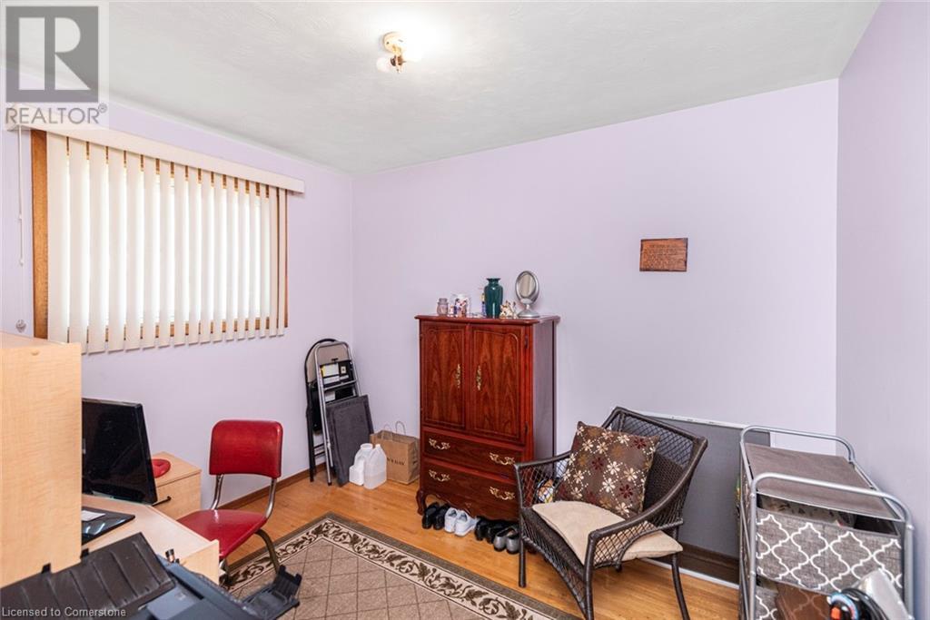 Photo 20 of 176 Walter Avenue S, Hamilton ON