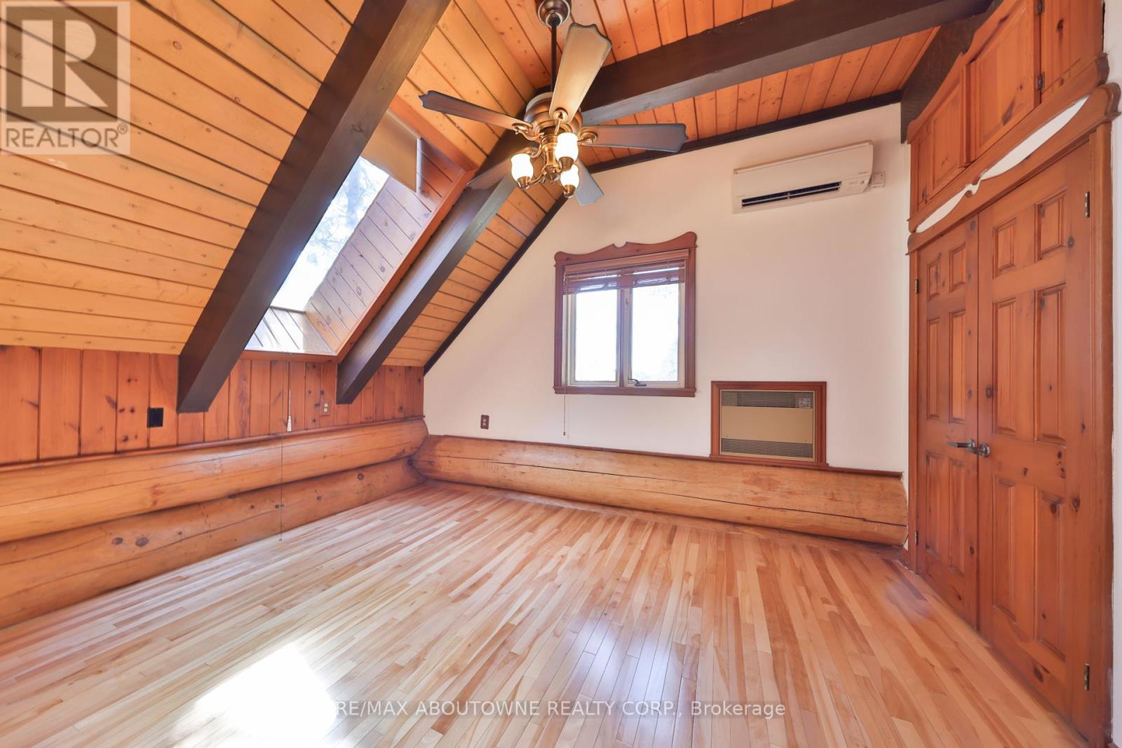 Photo 38 of 270 North Shore Boulevard E, Burlington ON