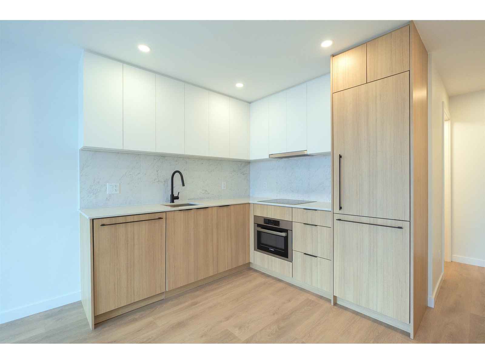 912 13685 102 AVENUE, Surrey real estate listing R2982440