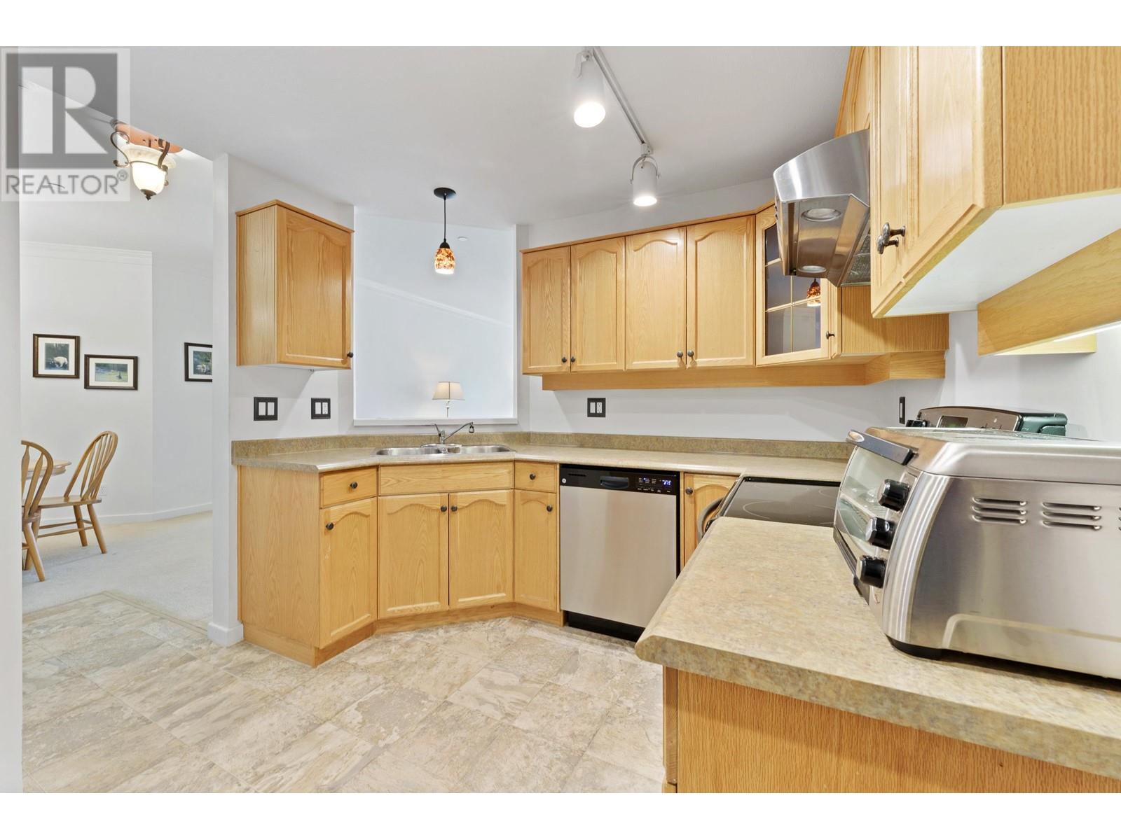 306 12464 191B STREET, Pitt Meadows real estate listing R2982849