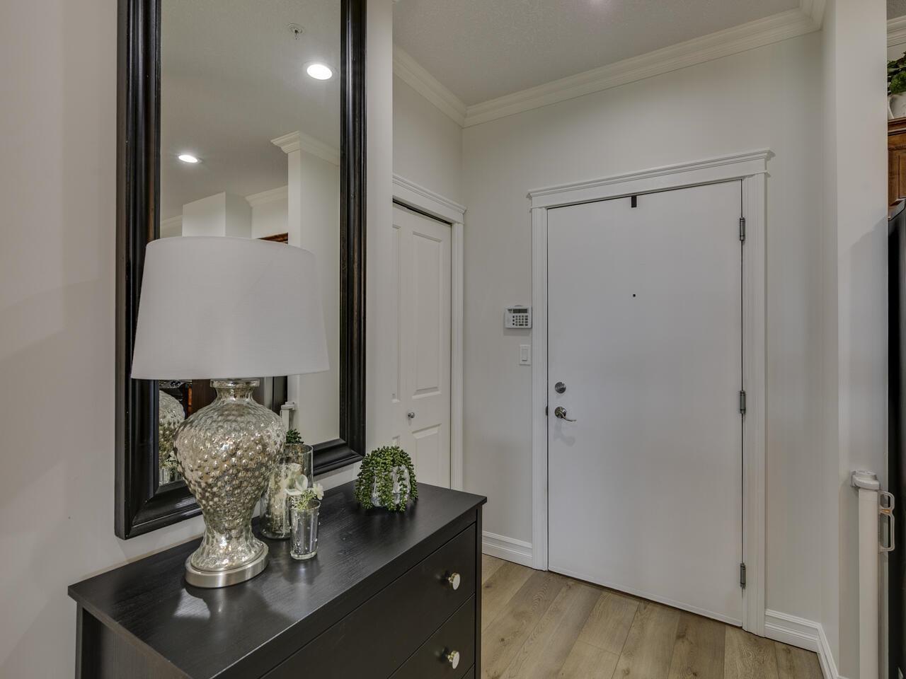 B303 33755 7TH AVENUE, Mission real estate listing R2956447