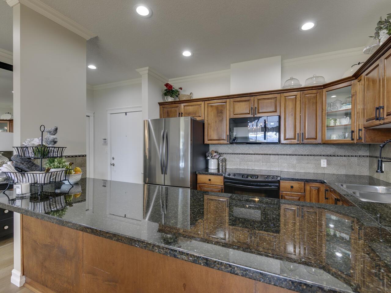 B303 33755 7TH AVENUE, Mission real estate listing R2956447