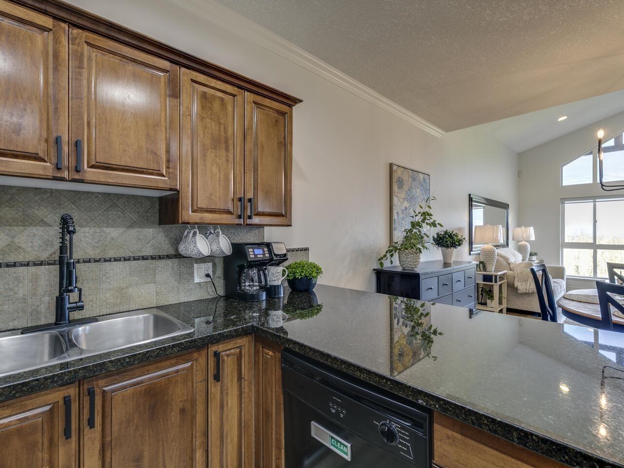 B303 33755 7TH AVENUE, Mission real estate listing R2956447