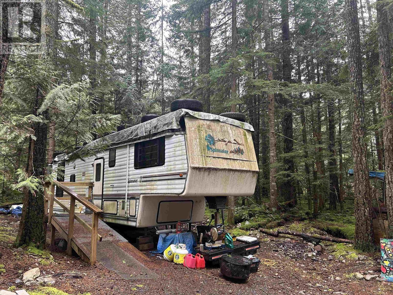 9063 PARADISE VALLEY ROAD, Squamish real estate listing R2982879