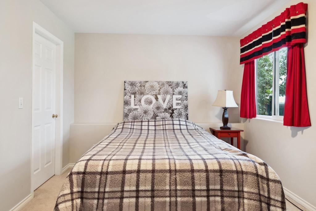 33071 HAWTHORNE AVENUE, Mission