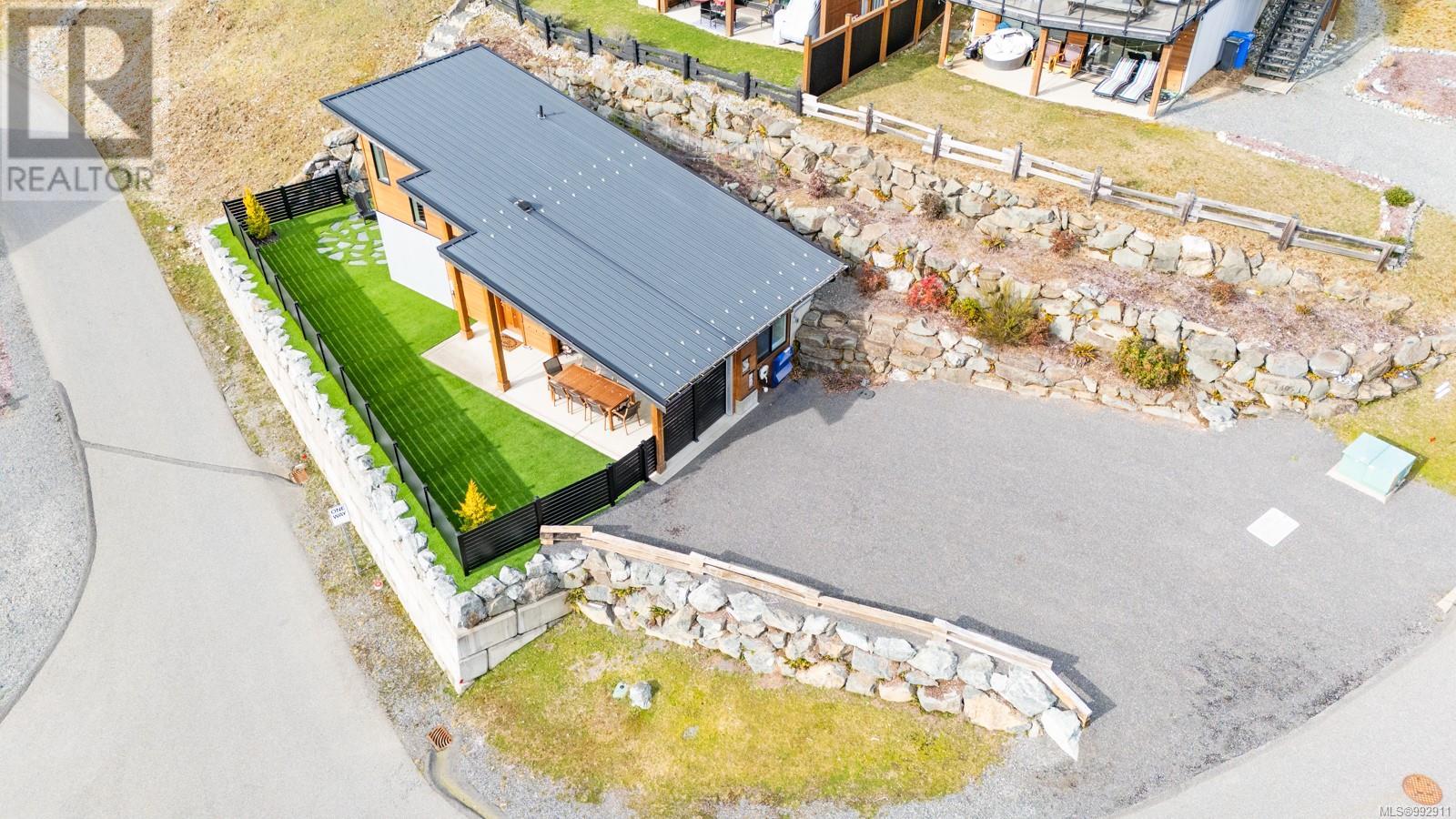 7405 Cottage Way, Lake Cowichan