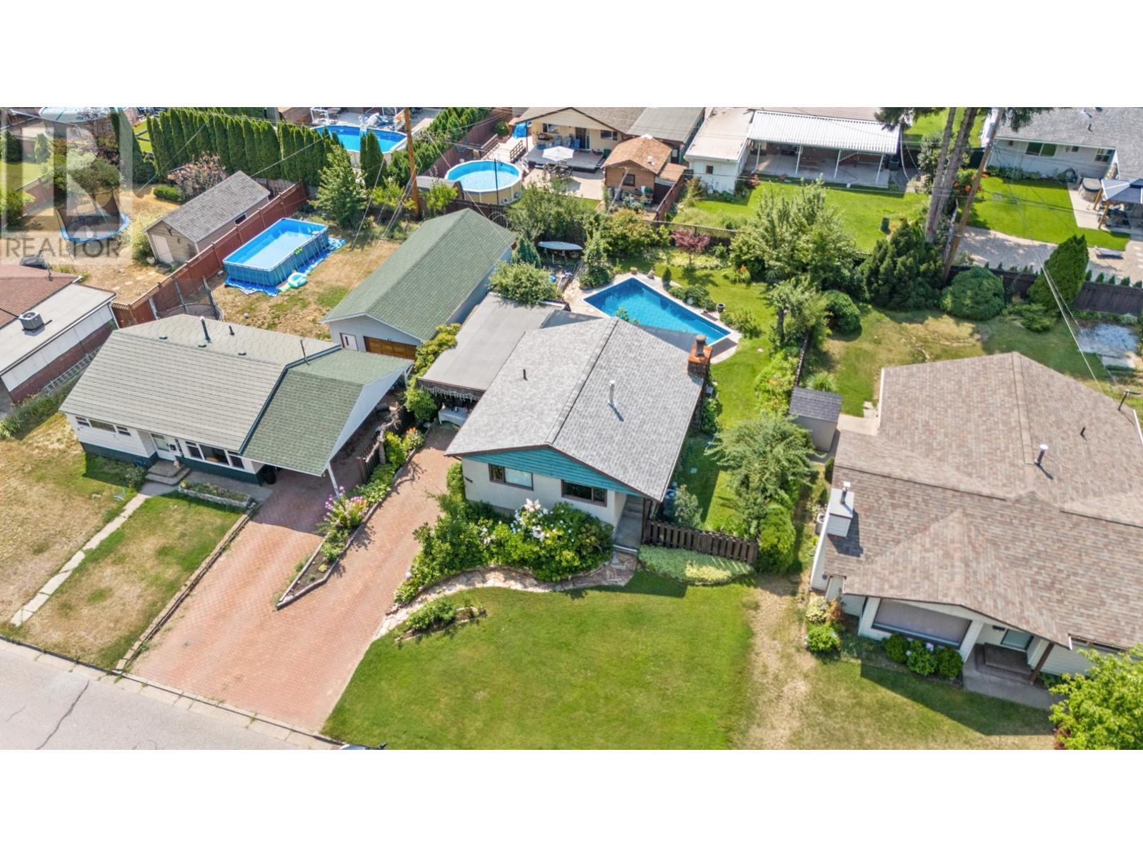 1150 MARIANNA Crescent, Trail