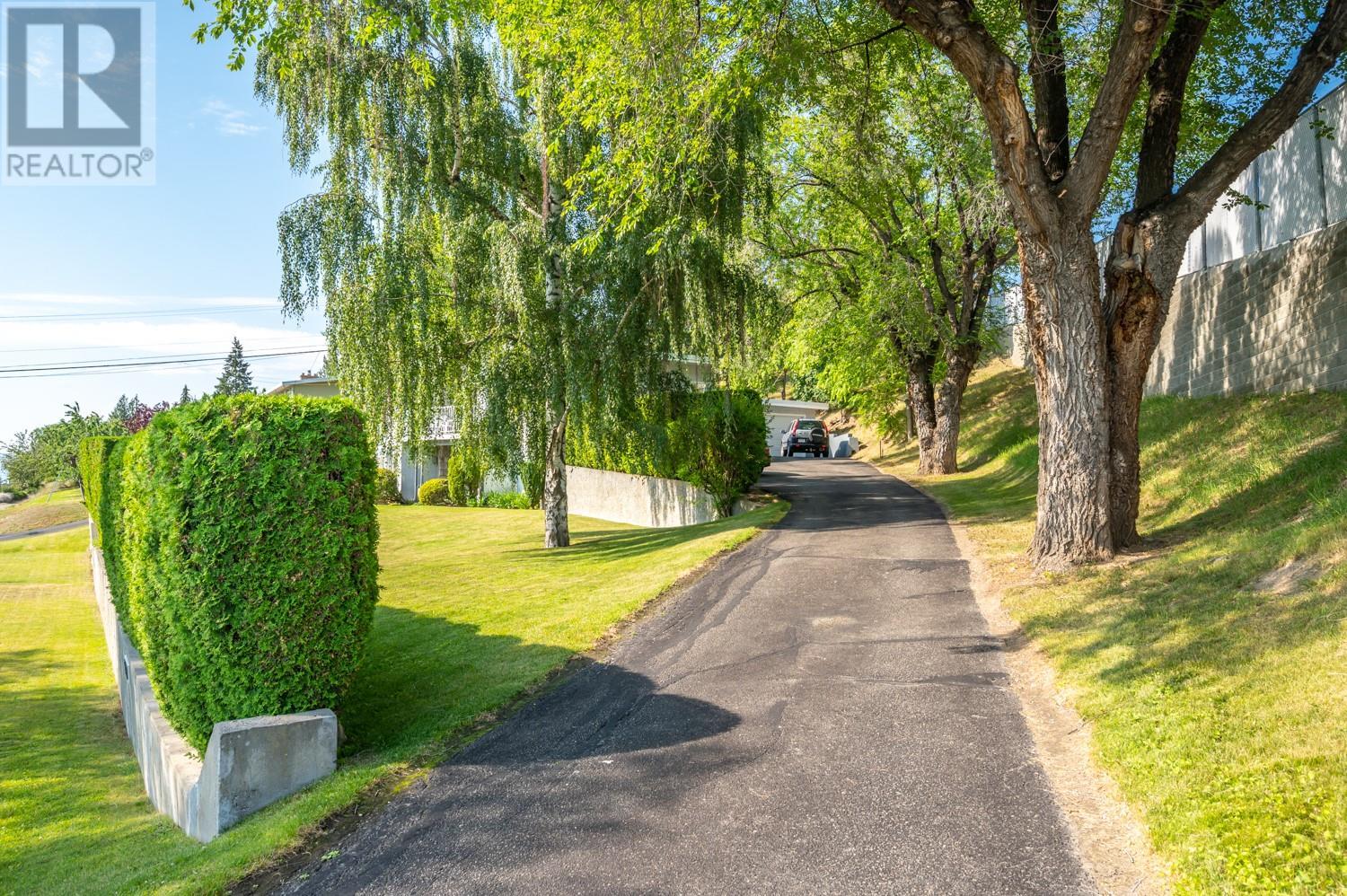 13420 Bristow Road, Summerland
