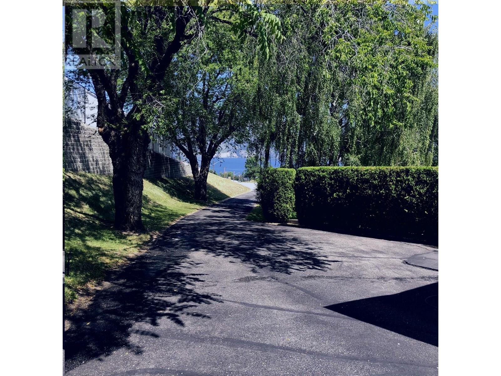 13420 Bristow Road, Summerland