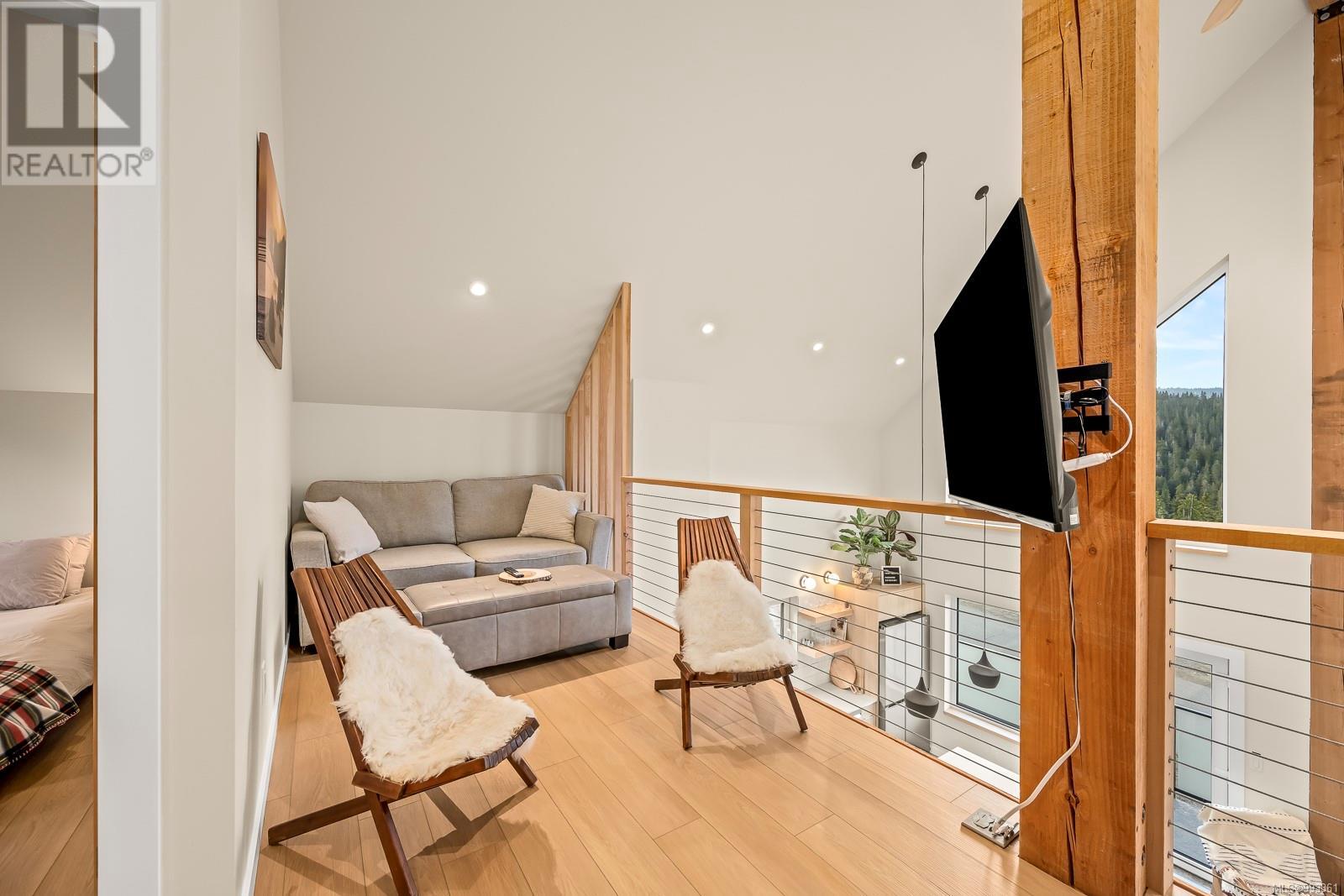 860 Cruikshank Ridge, Courtenay real estate listing 993361