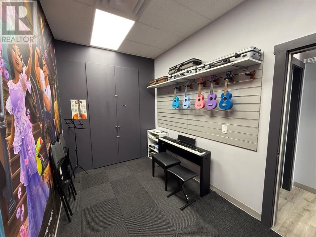 Photo 2 of 123 S Music Avenue Se, Calgary AB