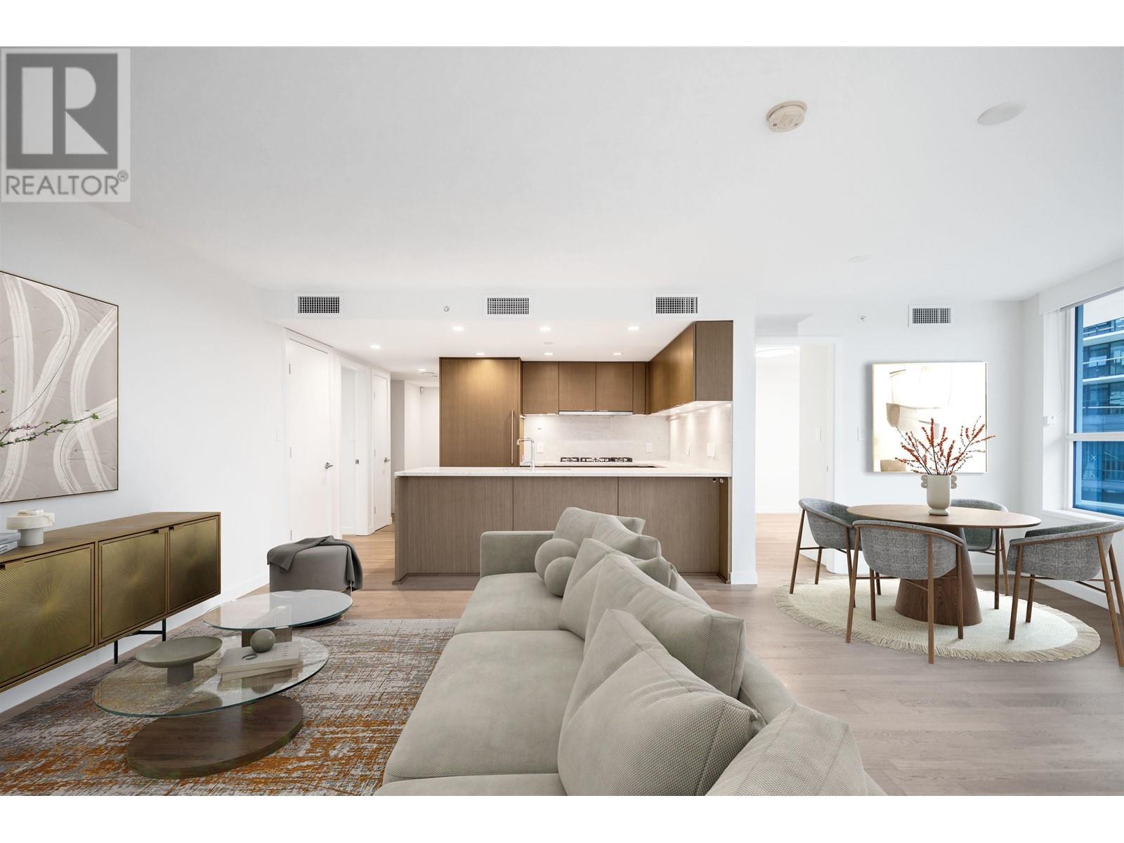 306 112 E 13TH STREET, North Vancouver