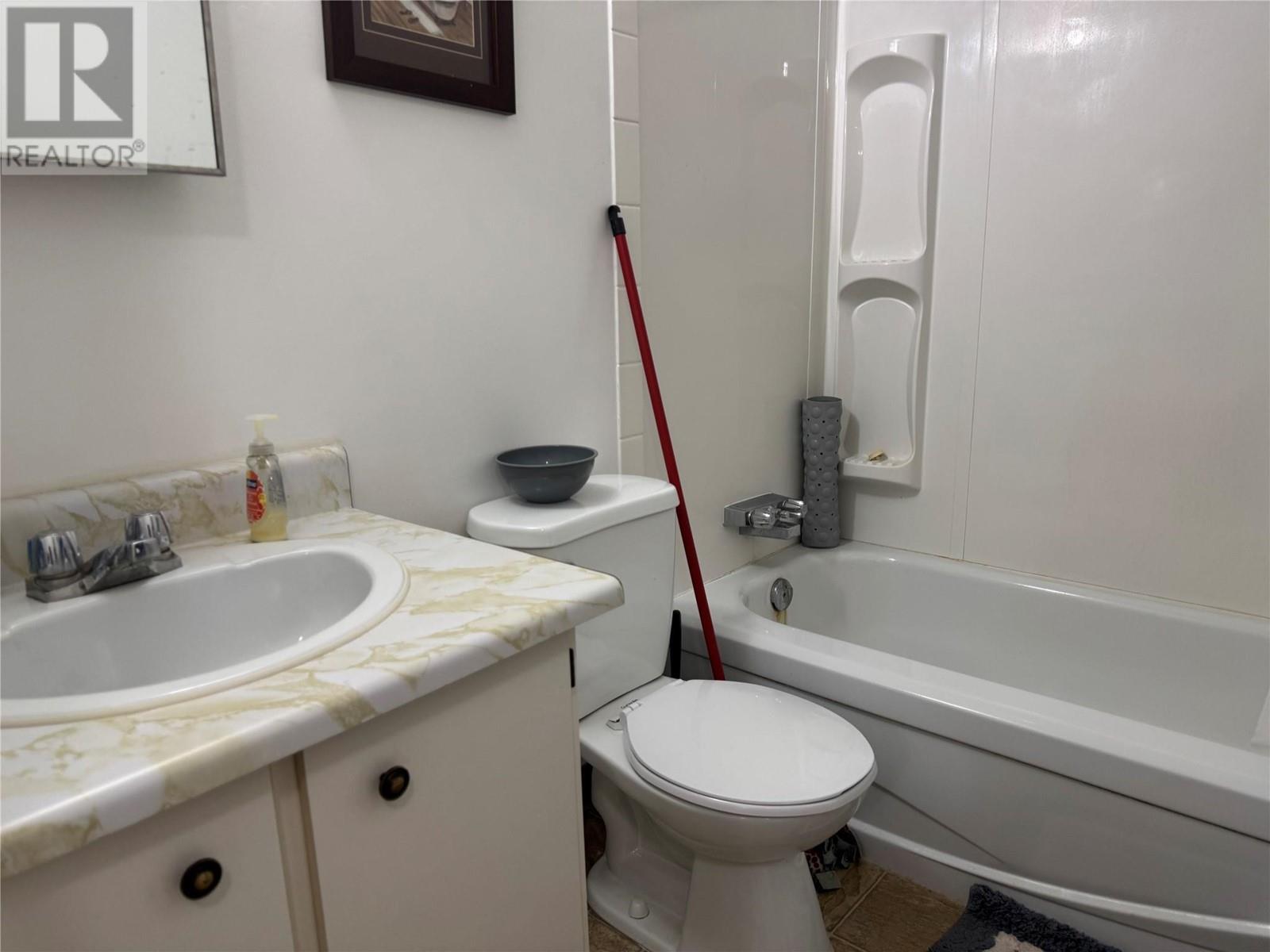 212 Spieker Avenue Unit# 202, Tumbler Ridge