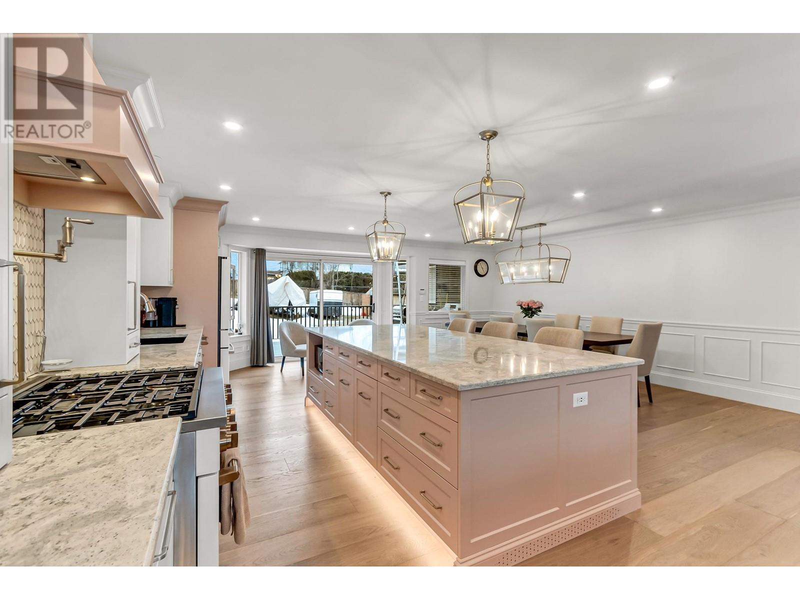 2883 PARENT ROAD, Prince George