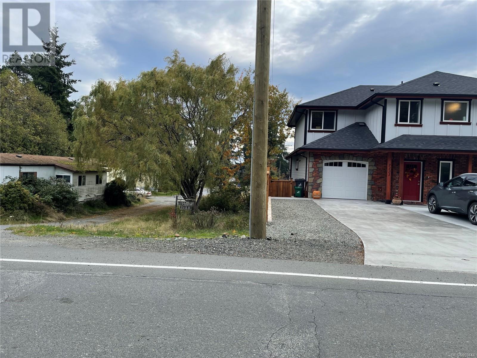 Photo 2 of 7125 Grant Rd W, Sooke BC