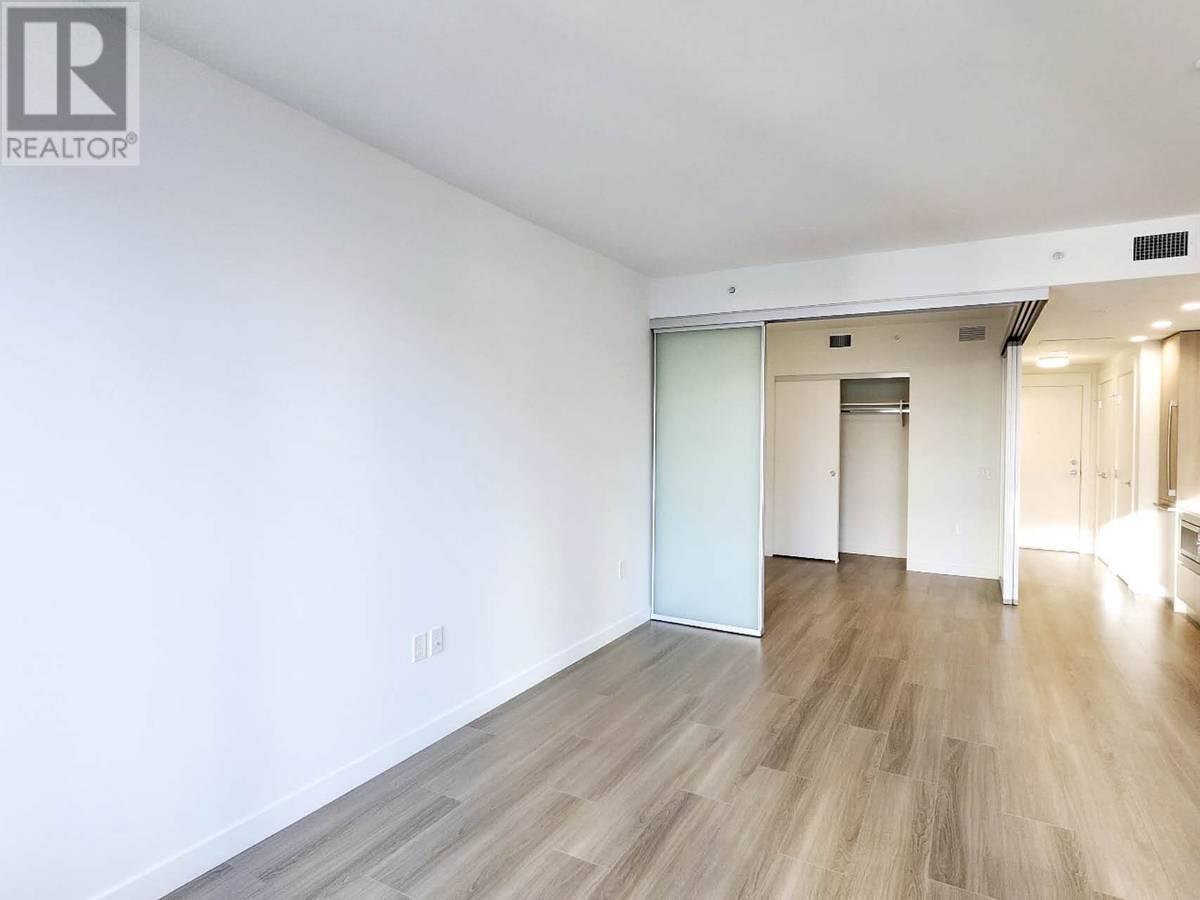 307 618 CARNARVON STREET, New Westminster