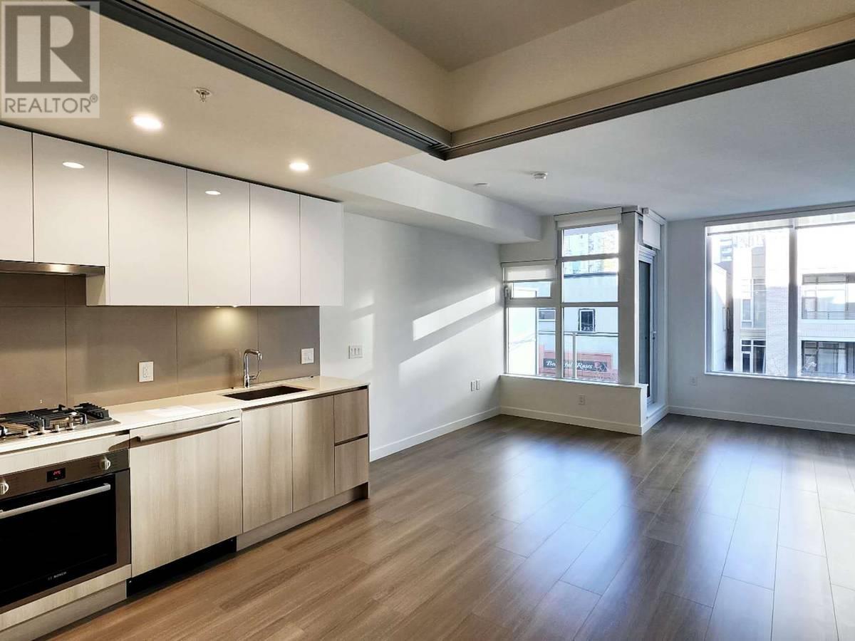 307 618 CARNARVON STREET, New Westminster