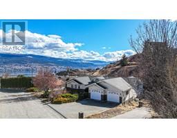 5728 Clark Street, Summerland