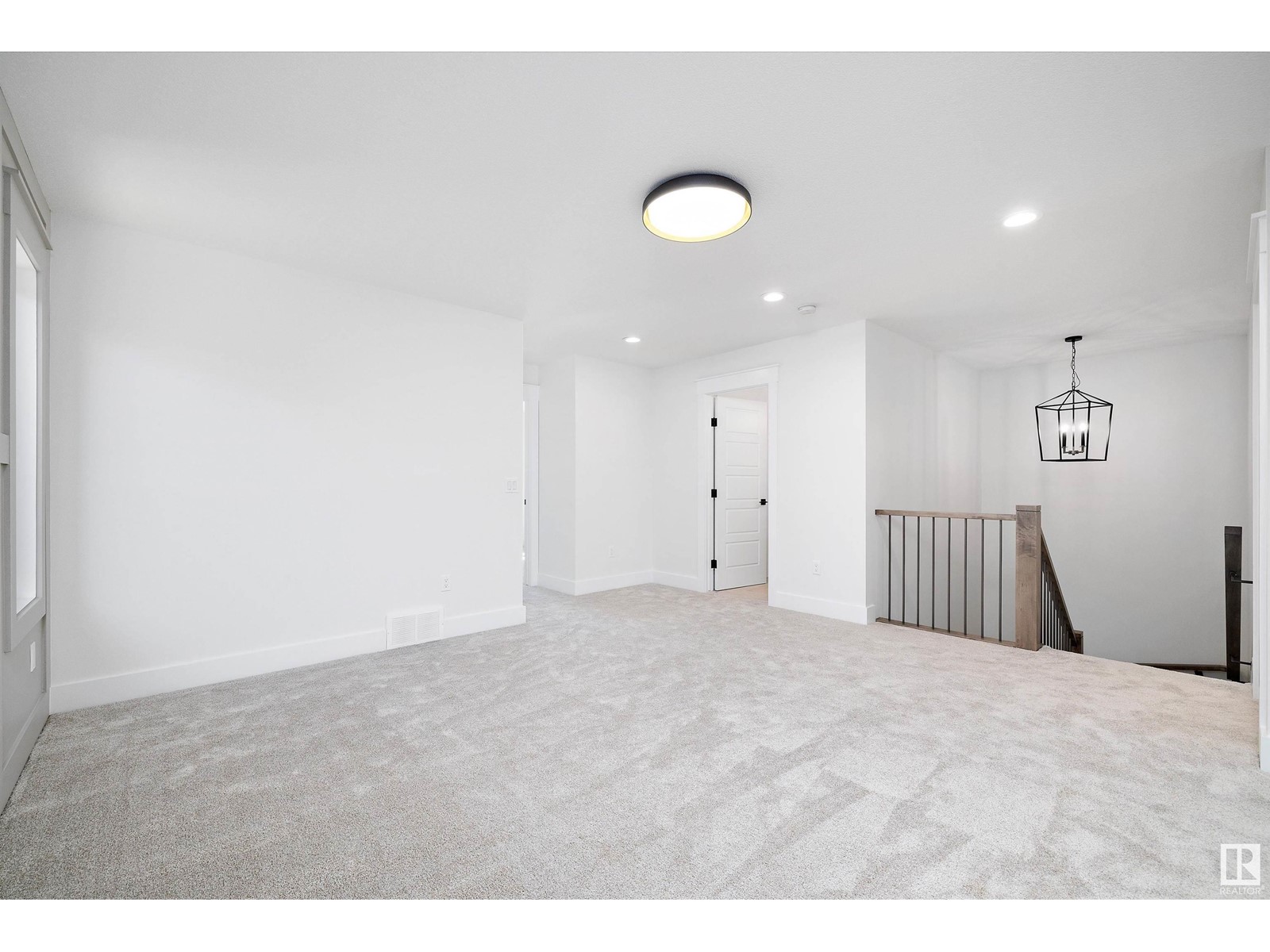 Photo 14 of 10232 92 A Av, Morinville AB