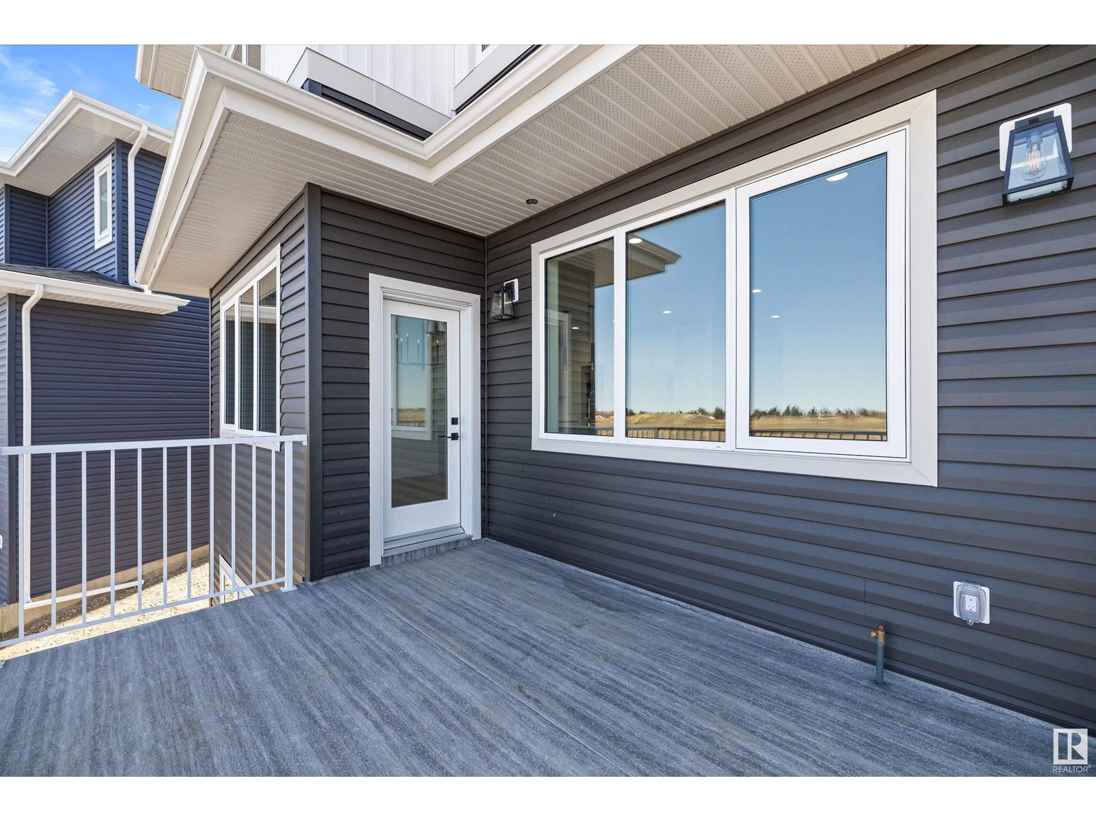 Photo 17 of 10232 92 A Av, Morinville AB