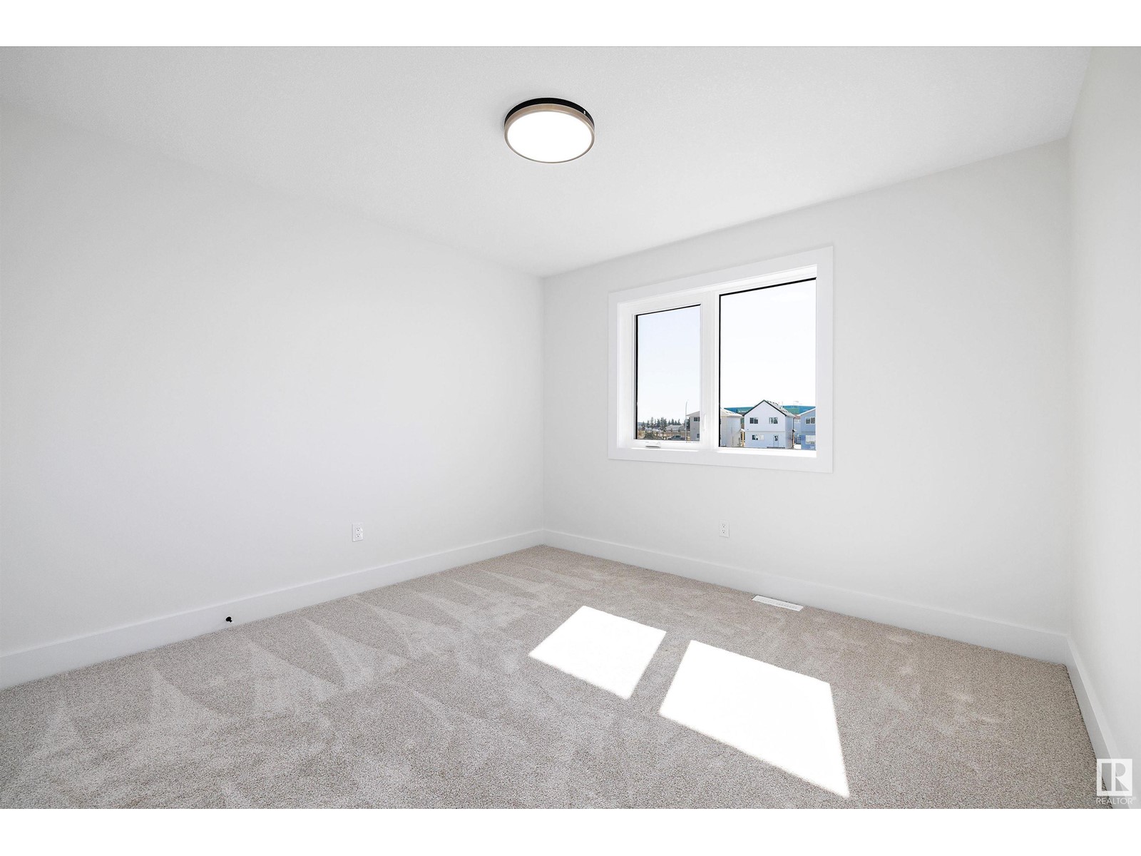 Photo 27 of 10232 92 A Av, Morinville AB
