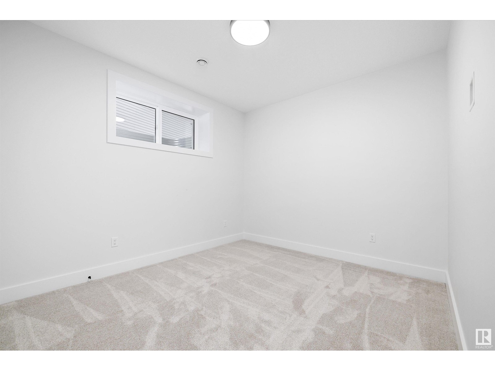 Photo 40 of 10232 92 A Av, Morinville AB