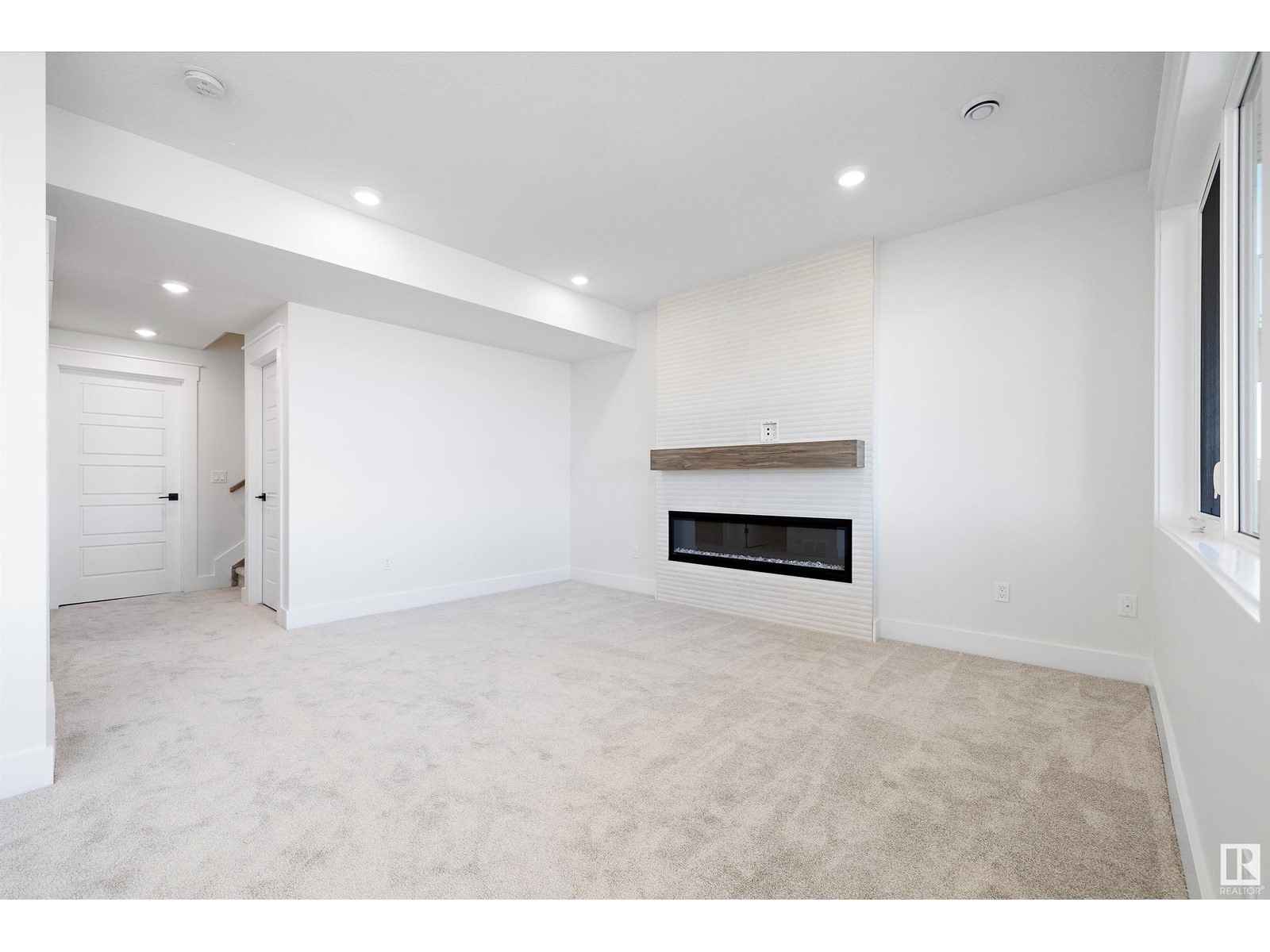 Photo 46 of 10232 92 A Av, Morinville AB