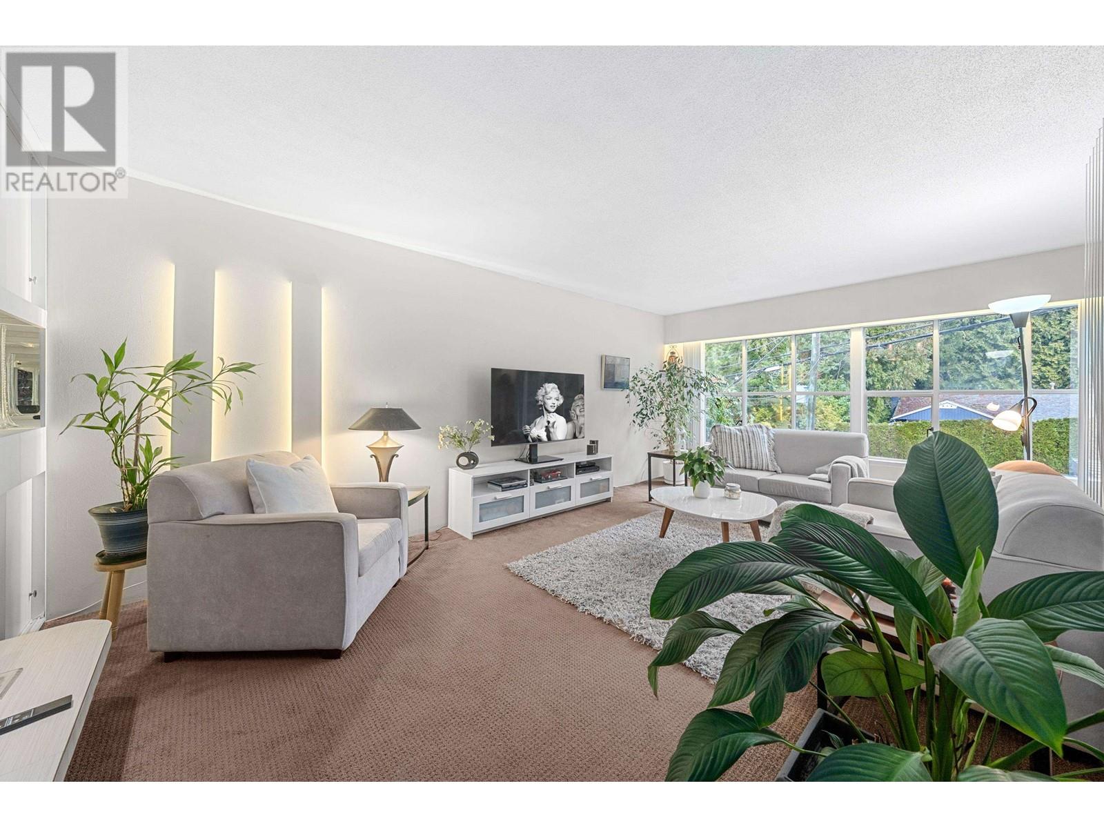1493 PAISLEY ROAD, North Vancouver