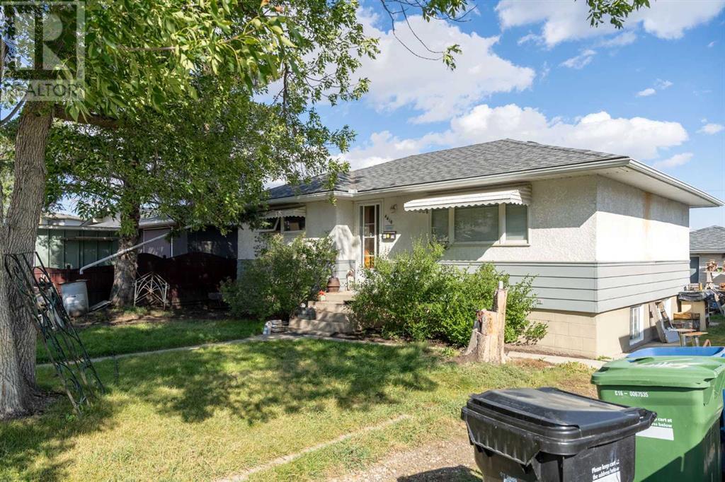 Photo 2 of 4416 Centre A Street Ne, Calgary AB