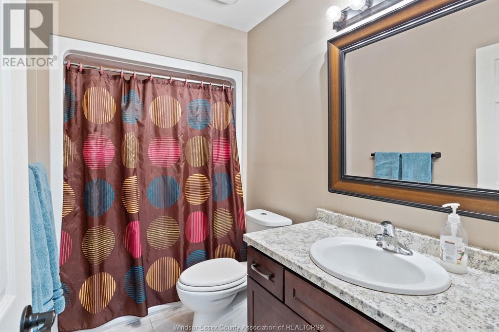 Photo 19 of 2131 Longfellow Avenue, Windsor ON