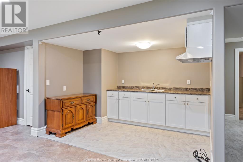 Photo 22 of 2131 Longfellow Avenue, Windsor ON