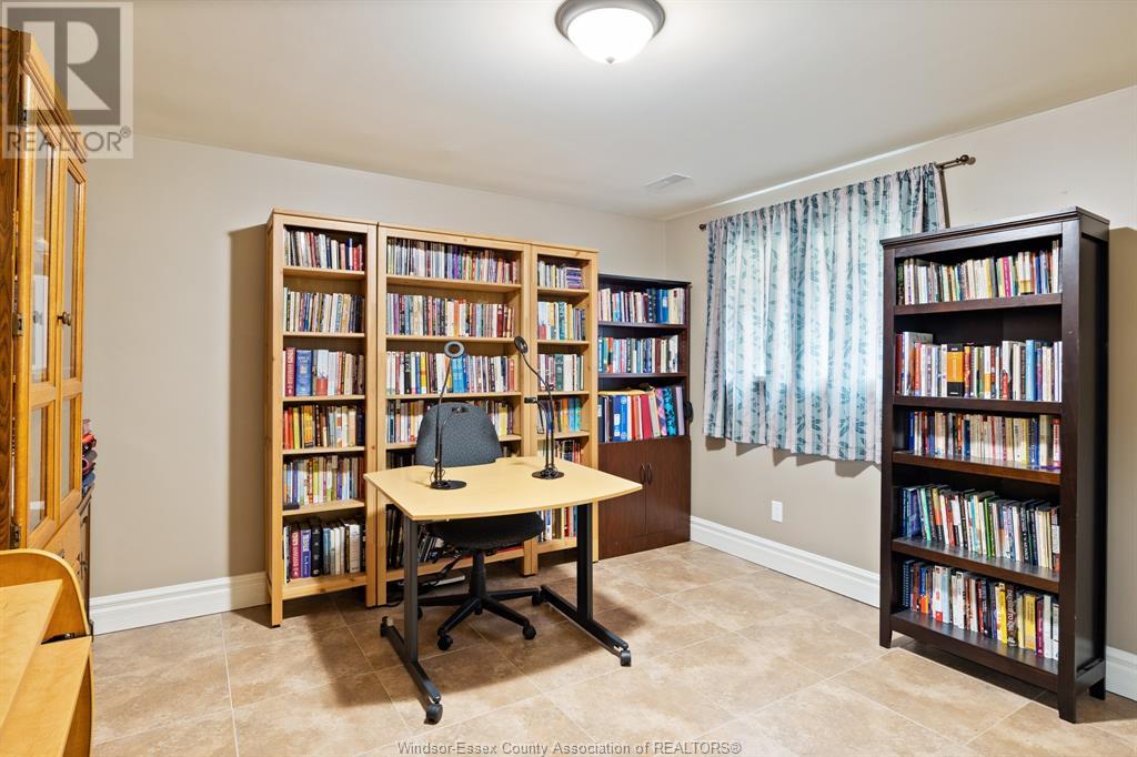 Photo 24 of 2131 Longfellow Avenue, Windsor ON